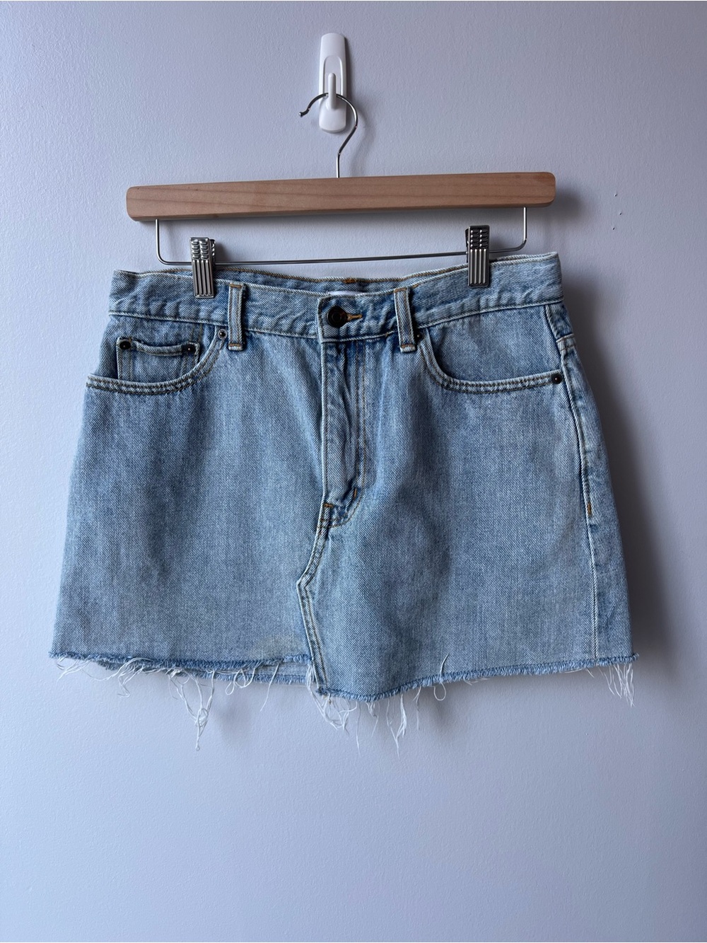 ARITZIA TNA Light Wash Denim Mini Skirt with Raw Hem Summer